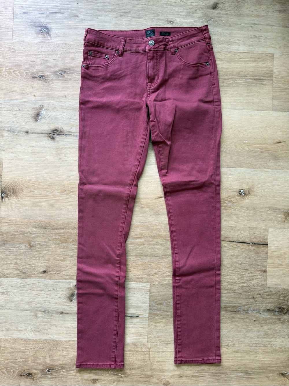 NEW Rip Curl Retro Sticks Women's Skinny Jeans in Deep Red Wine Size 11 Juniors